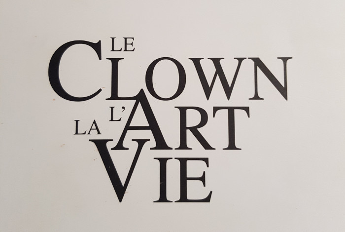 « Le Clown L'Art La Vie », Michel Dallaire, septembre 2015, 192 pages. Auto-édition. « Le Clown L'Art La Vie », Michel Dallaire, septembre 2015, 192 p. Auto-édition.